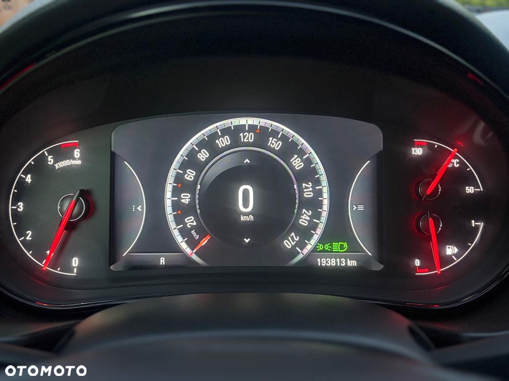 Opel Insignia - 26