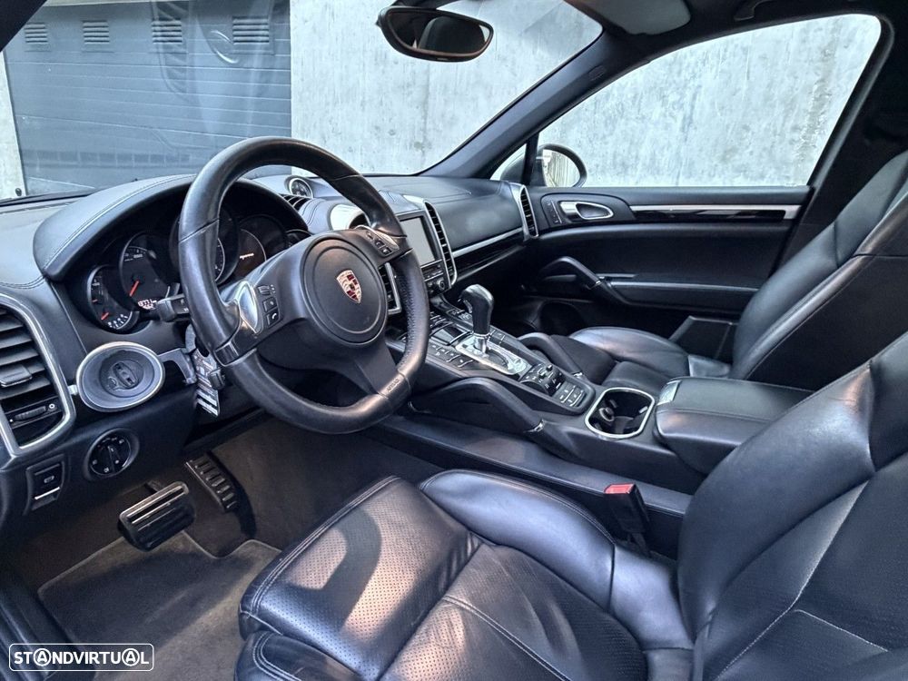 Porsche Cayenne Diesel Platinum Edition - 14