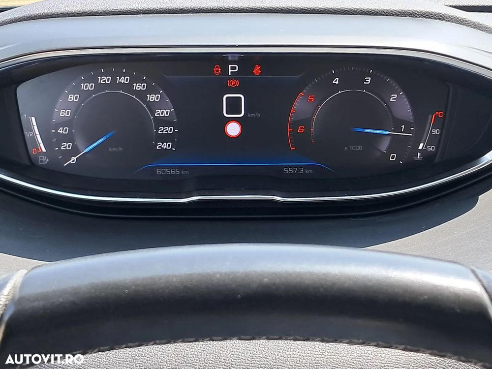 Peugeot 3008 1.5 BlueHDI 130 EAT8 Allure Pack - 14
