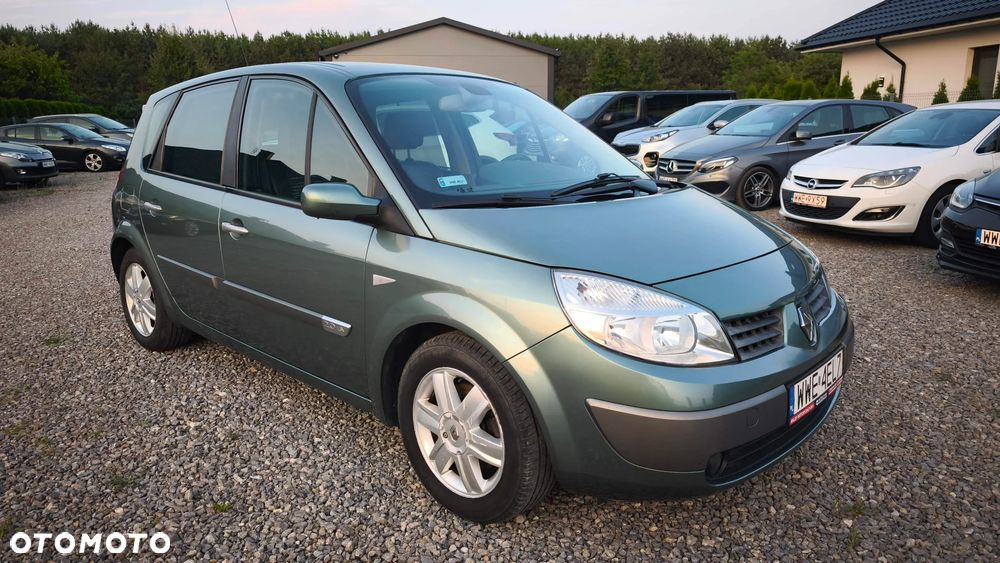 Renault Scenic 2.0 16V Emotion Plus - 1