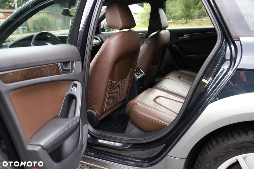 Audi A4 Allroad 2.0 TDI DPF S tronic - 19