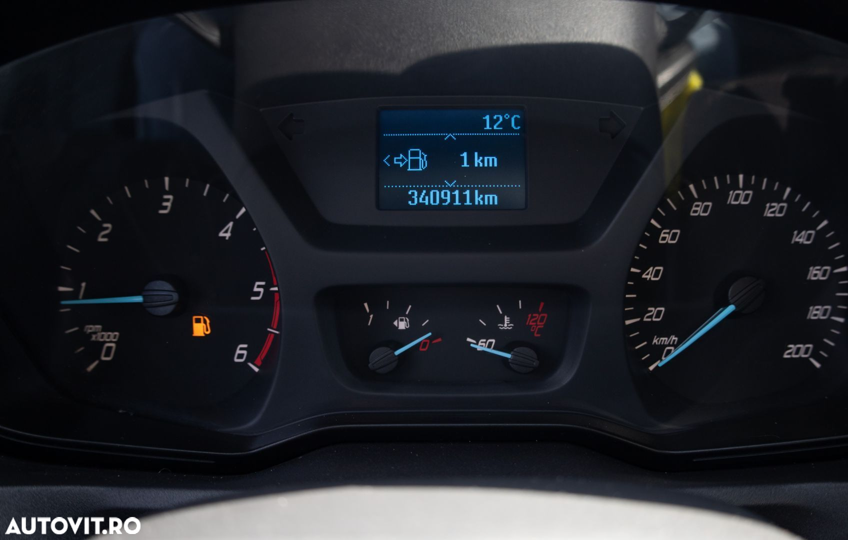 Ford Transit - 13