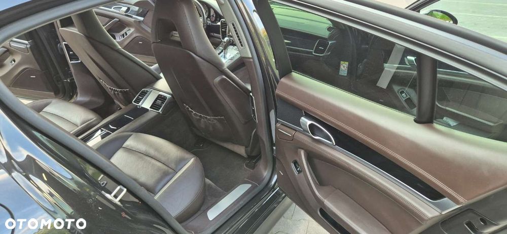 Porsche Panamera Diesel Platinum Edition - 18
