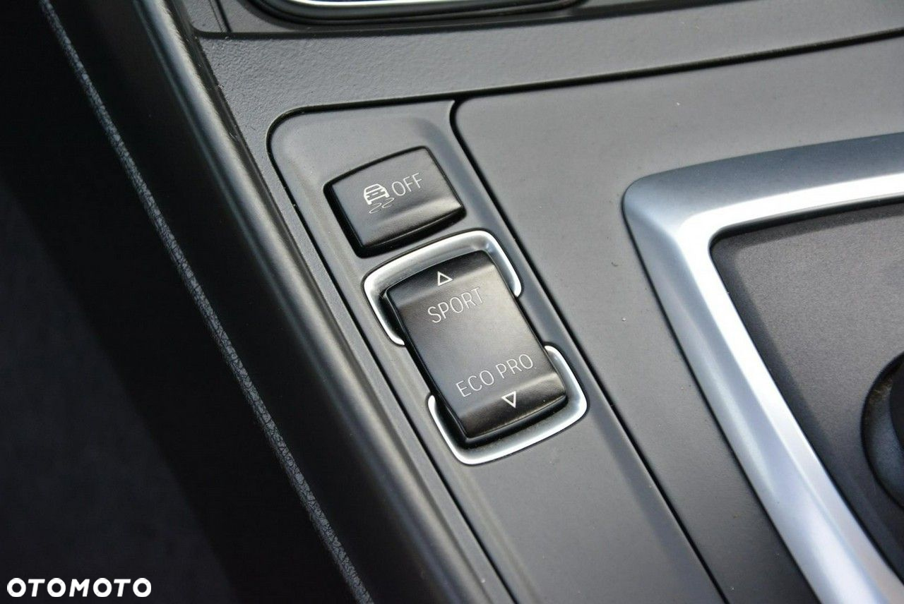 BMW Seria 1 125i M Sport - 28