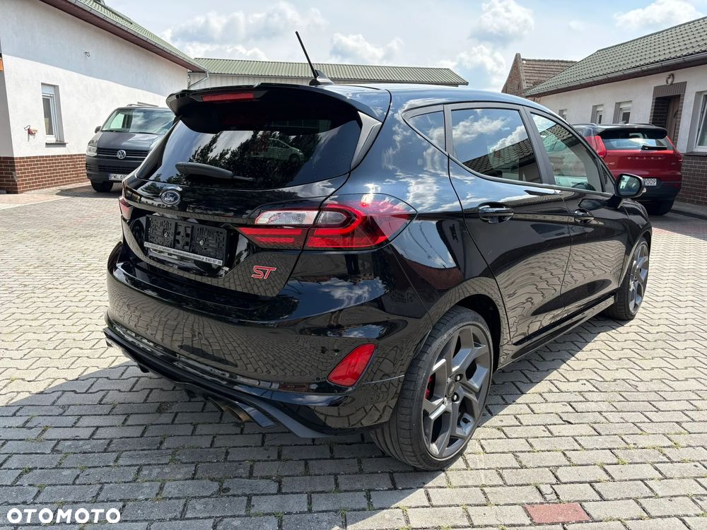 Ford Fiesta - 7