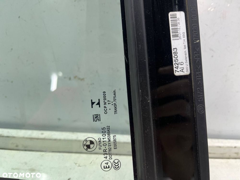 Szyba boczna BMW 3 G20 sedan 18r.- lewa tylna w drzwi trójkąt lewy tył 7425083 - 2