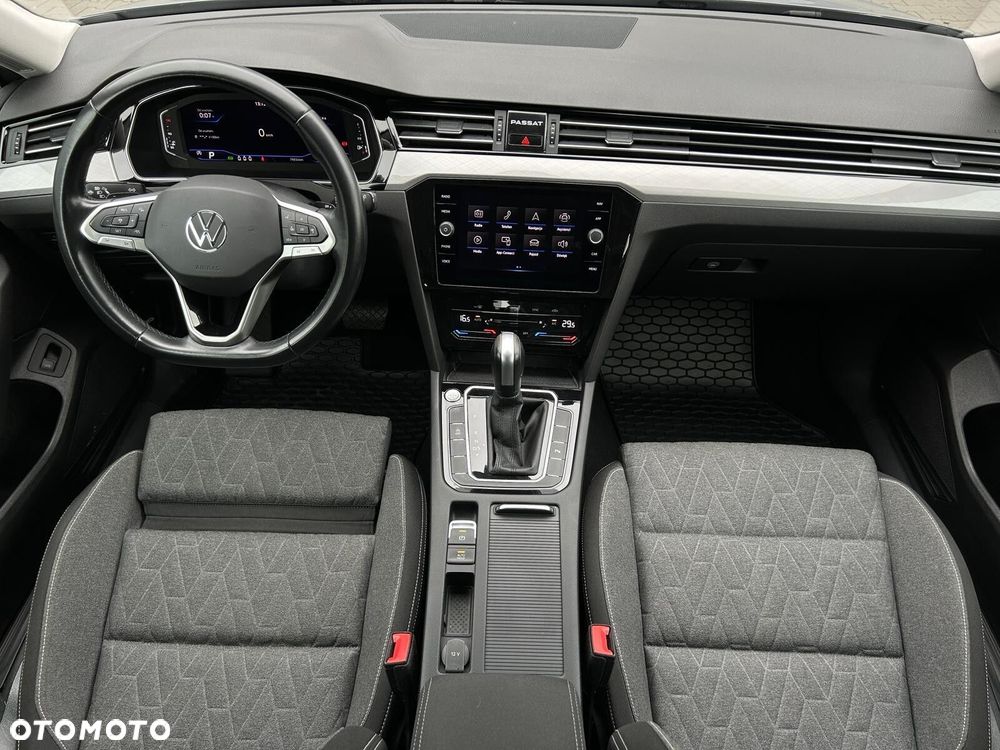 Volkswagen Passat - 5