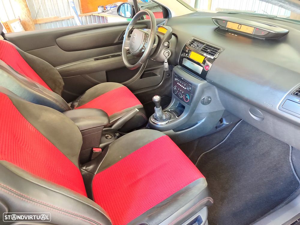 Citroën C4 1.6 HDi 110 by Loeb - 6