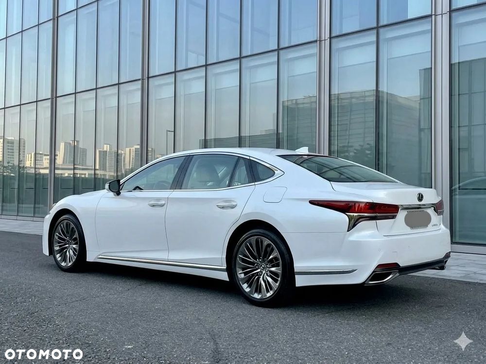 Lexus LS - 4