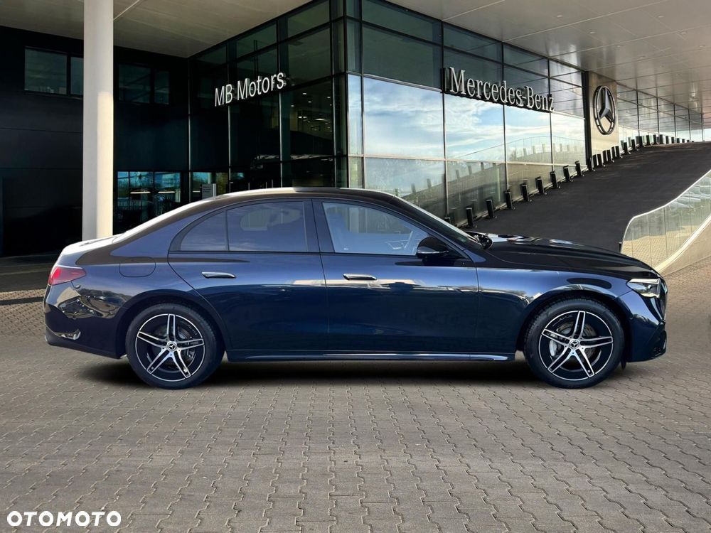 Mercedes-Benz E-Class 2025 photo 4