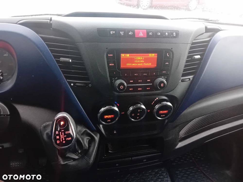 Iveco Daily Bliźniak - 22