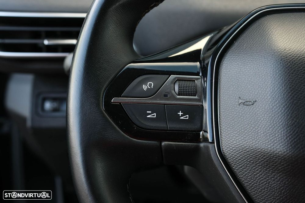 Peugeot 3008 1.5 BlueHDi Active - 29