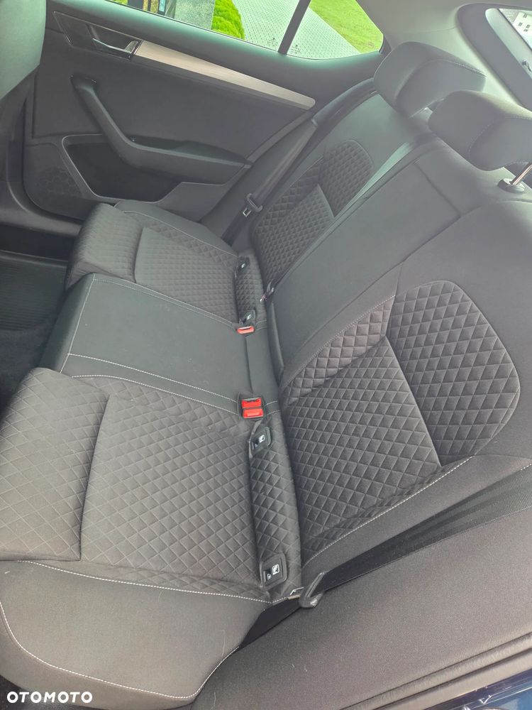 Skoda Superb 1.5 TSI Ambition DSG - 27