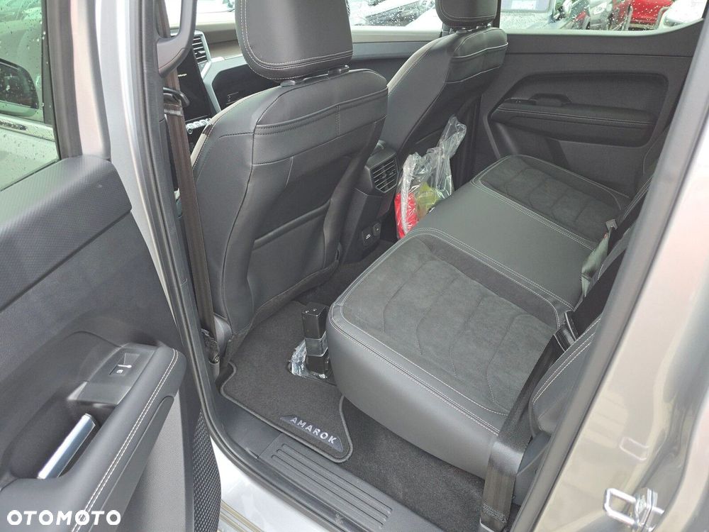 Volkswagen Amarok - 11
