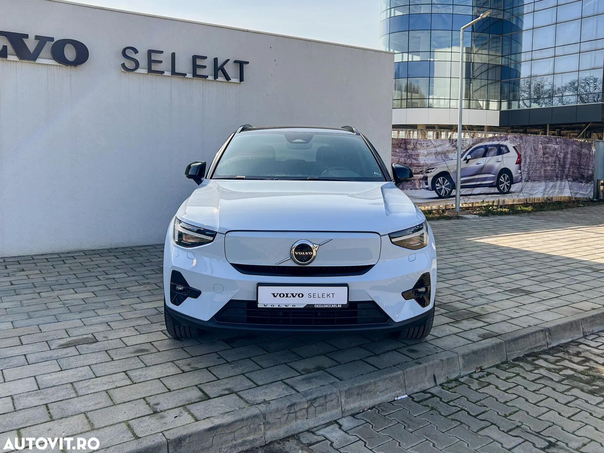 Volvo XC 40 Recharge Twin Motor AWD Ultimate - 2