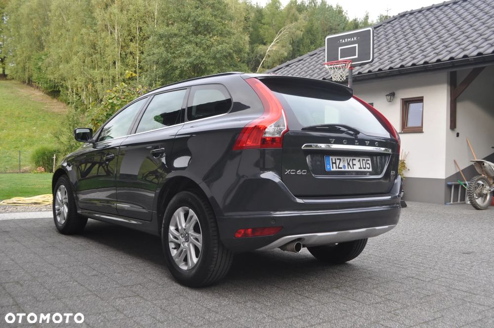 Volvo XC 60 D3 Momentum - 17