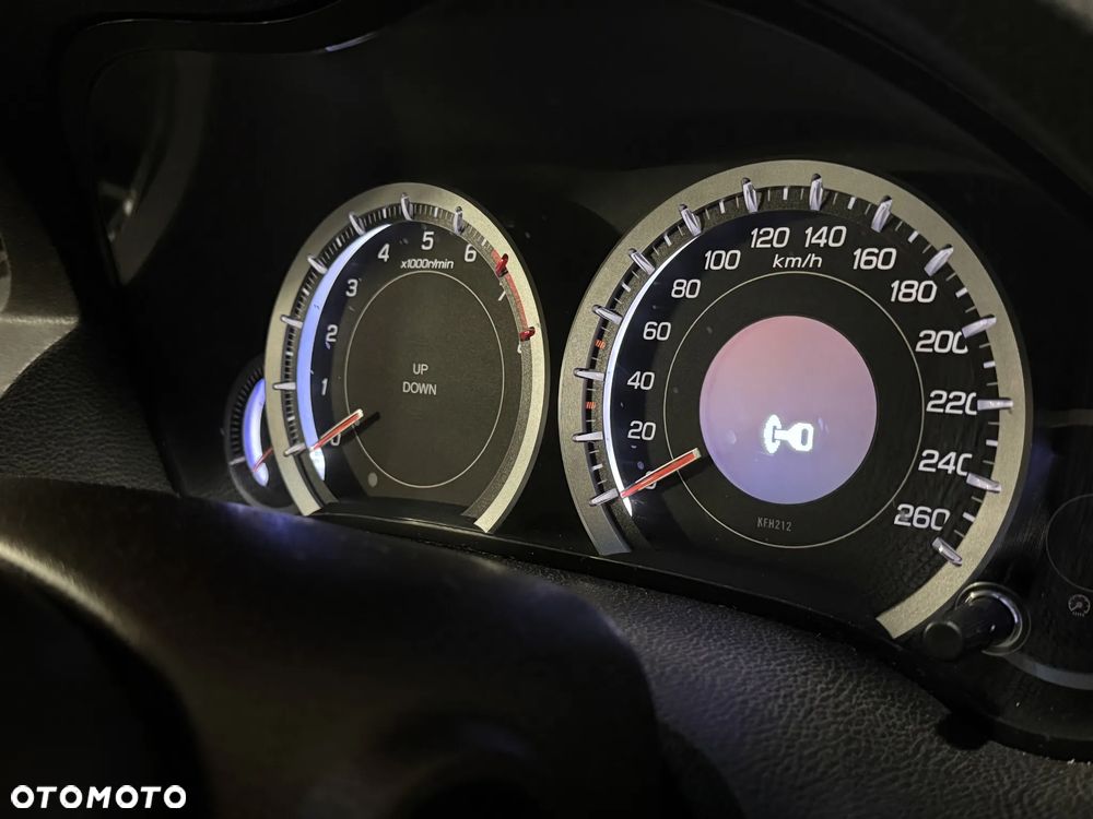 Honda Accord - 9