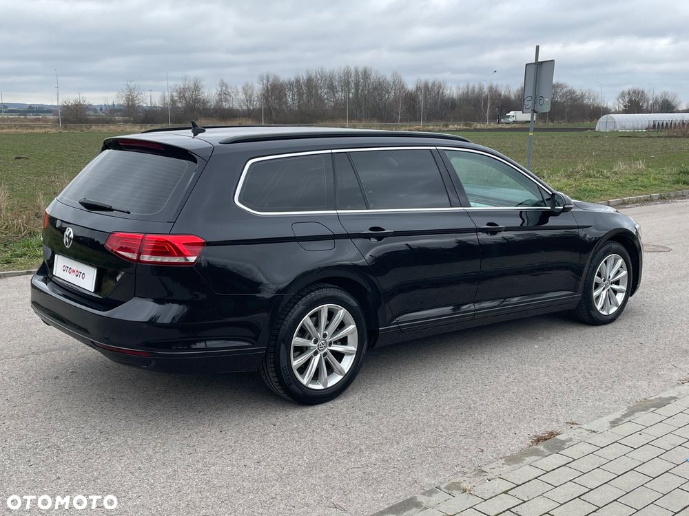 Volkswagen Passat 2.0 TDI DSG (BlueMotion Technology) Comfortline - 33