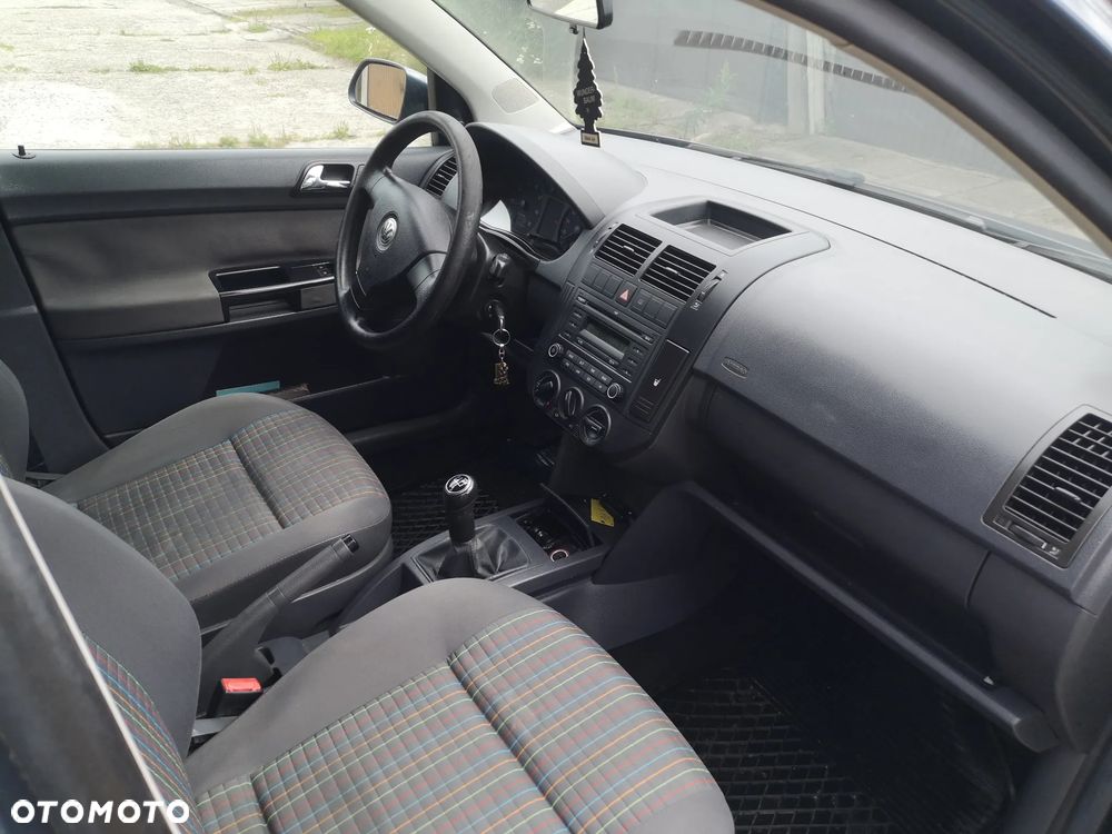 Volkswagen Polo 1.4 Comfortline - 15