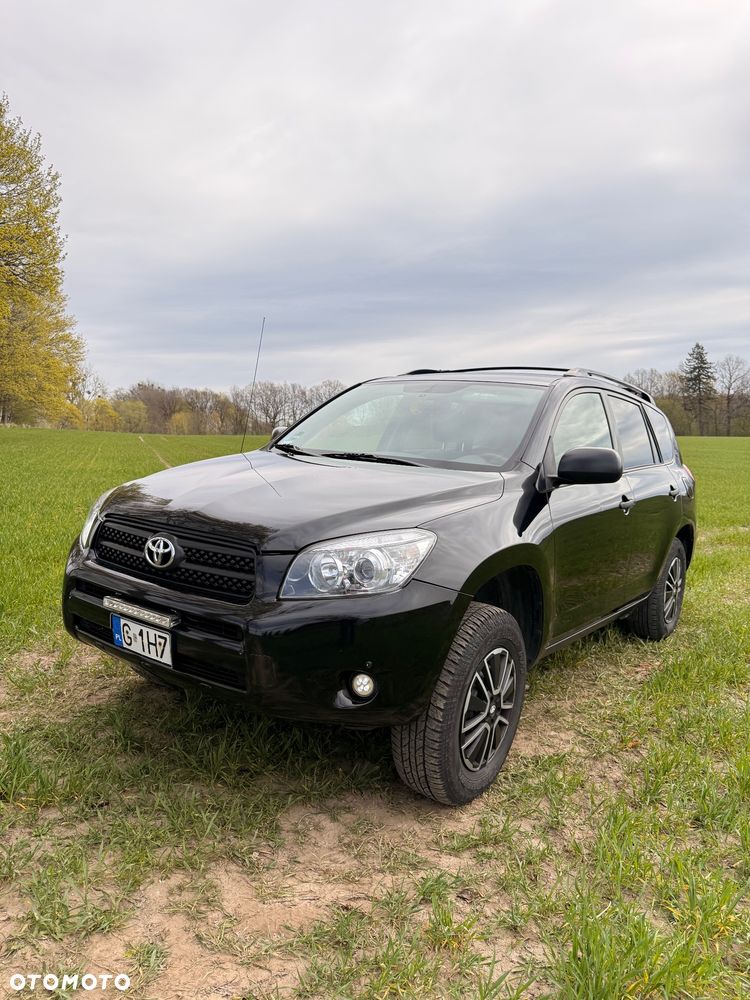 Toyota RAV4 - 3