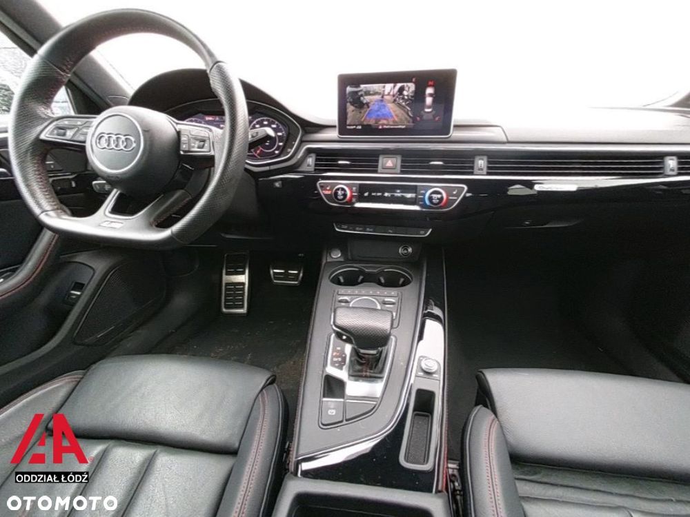 Audi A4 Limousine - 12
