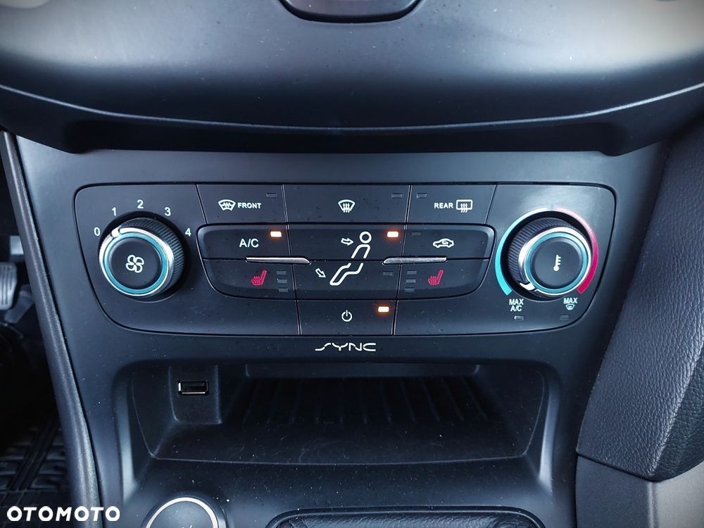 Ford Focus 1.6 Trend - 19
