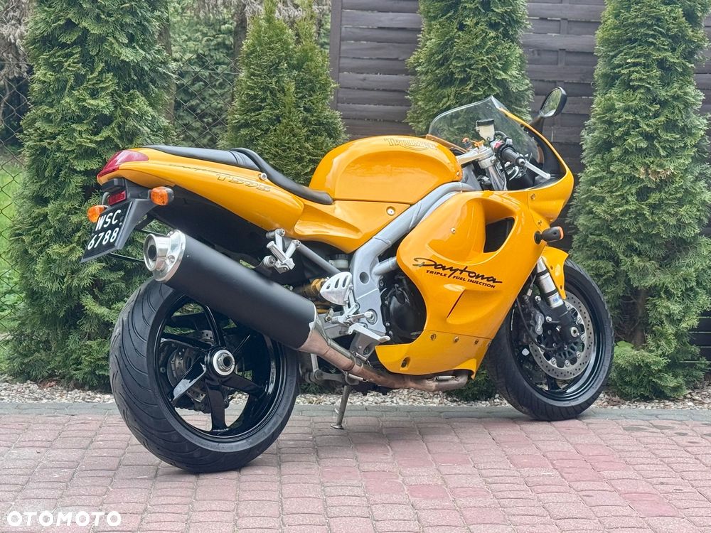 Triumph Daytona - 4