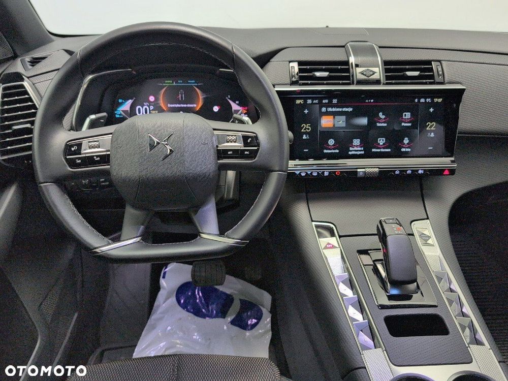 DS Automobiles DS 7 Crossback - 11