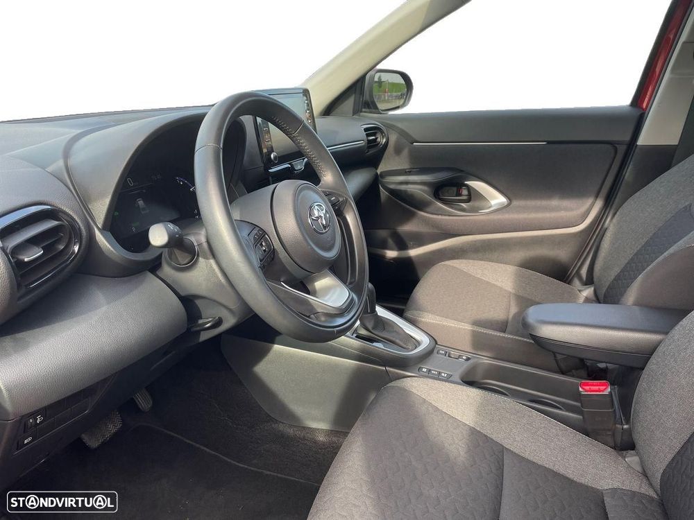 Toyota Yaris Cross 1.5 HDF Comfort Plus - 12
