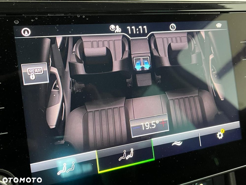 Skoda Superb 2.0 TDI SCR Style DSG - 34