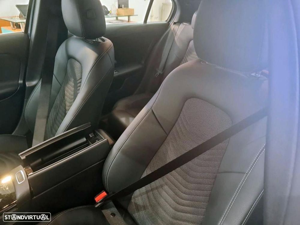 Mercedes-Benz A 250 e Style Plus - 12