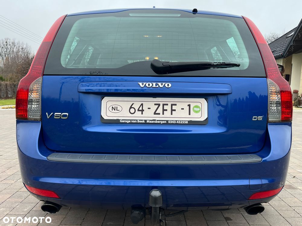 Volvo V50 D5 Momentum - 5