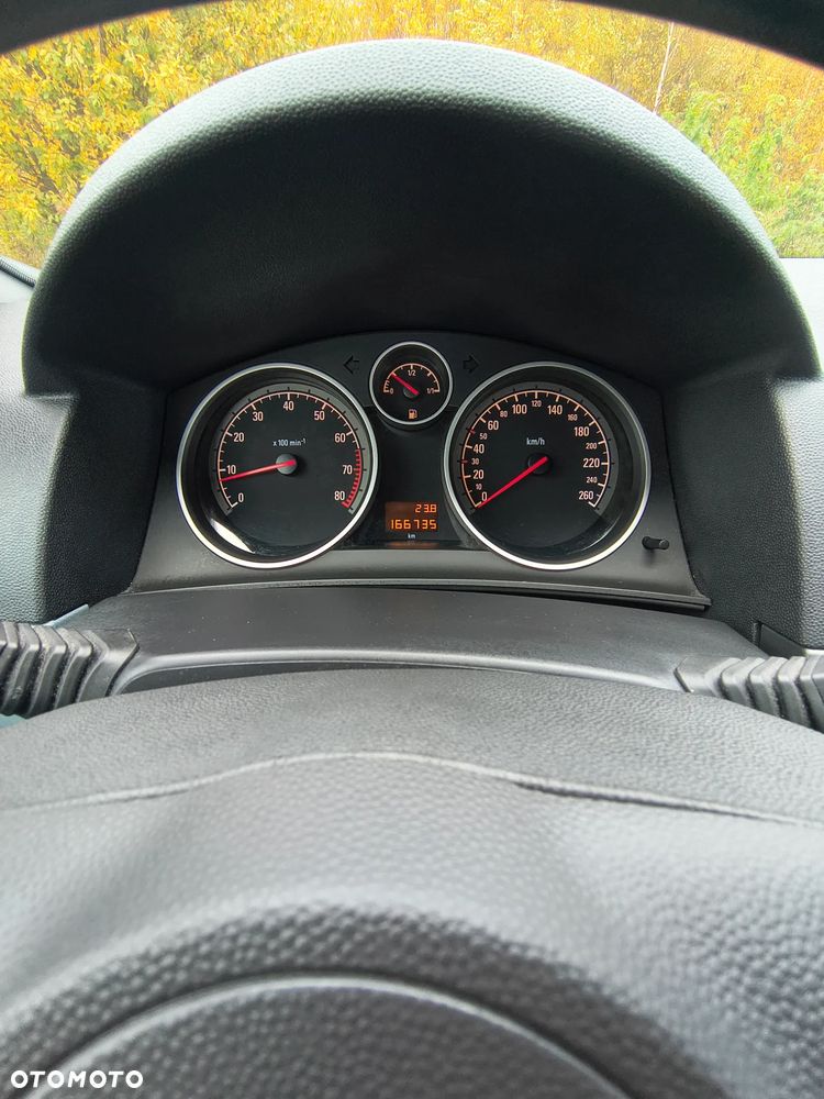 Opel Astra - 22