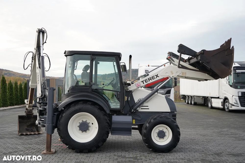 Terex 880 ELITE / BULDOEXCAVATOR / 2.500 ORE / SET CUPĂ - 5