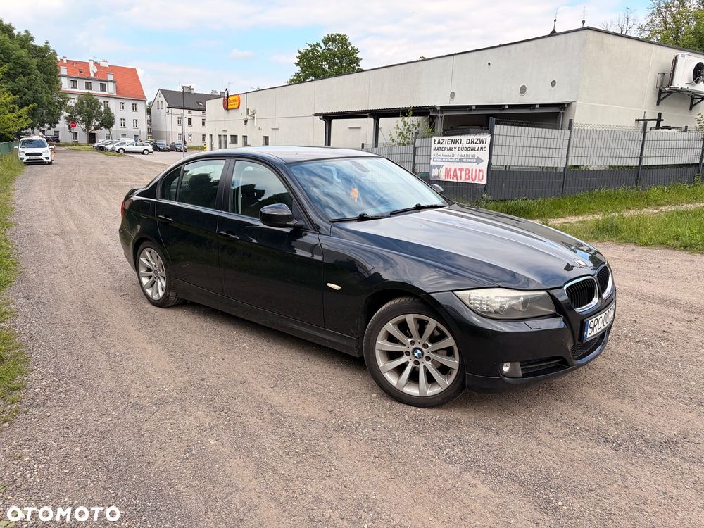 BMW Seria 3 320i - 1