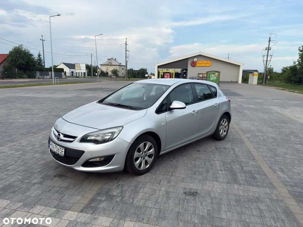 Opel Astra - 1