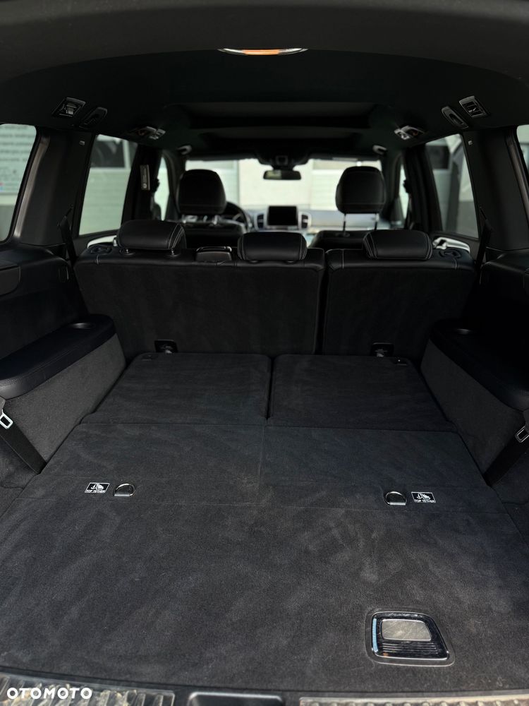 Mercedes-Benz GLS 350 d 4-Matic - 11