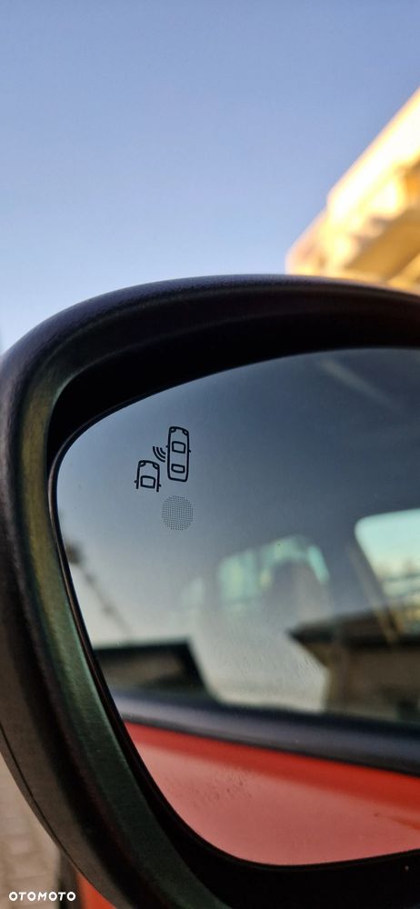 Opel Crossland X 1.2 T Design Line S&S - 22