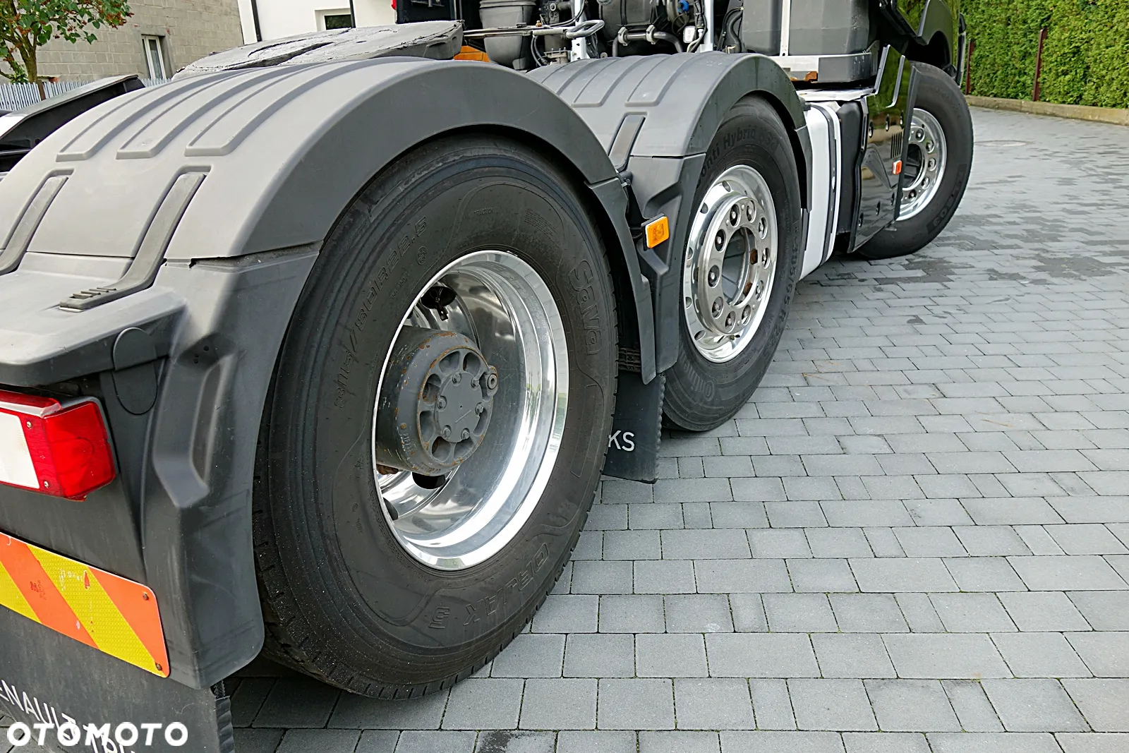 Renault GAMA T520 PUSCHER DMC 70T OŚ SKRĘTNA PODNOSZONA WYSOKA KABINA ALUFELGI KLIMA POSTOJOWA - 25