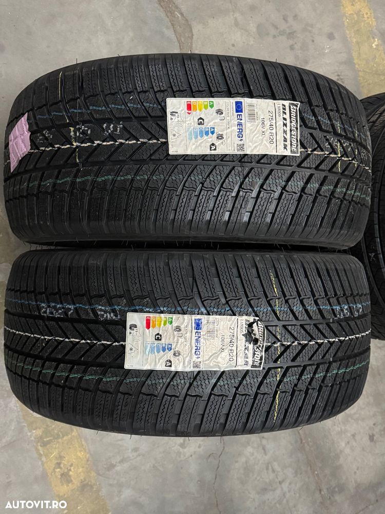 Vând 2 anvelope 275/40/20 bridgestone de iarnă noi - 1