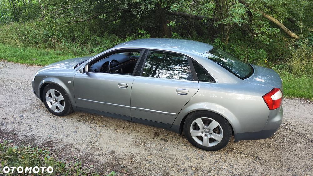Audi A4 3.0 Quattro - 4