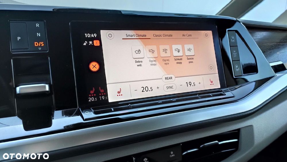 Volkswagen Multivan - 24