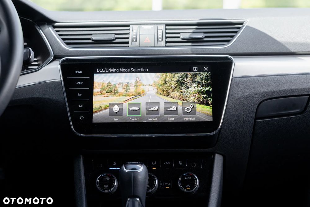 Skoda Superb 2.0 TSI L&K DSG - 22