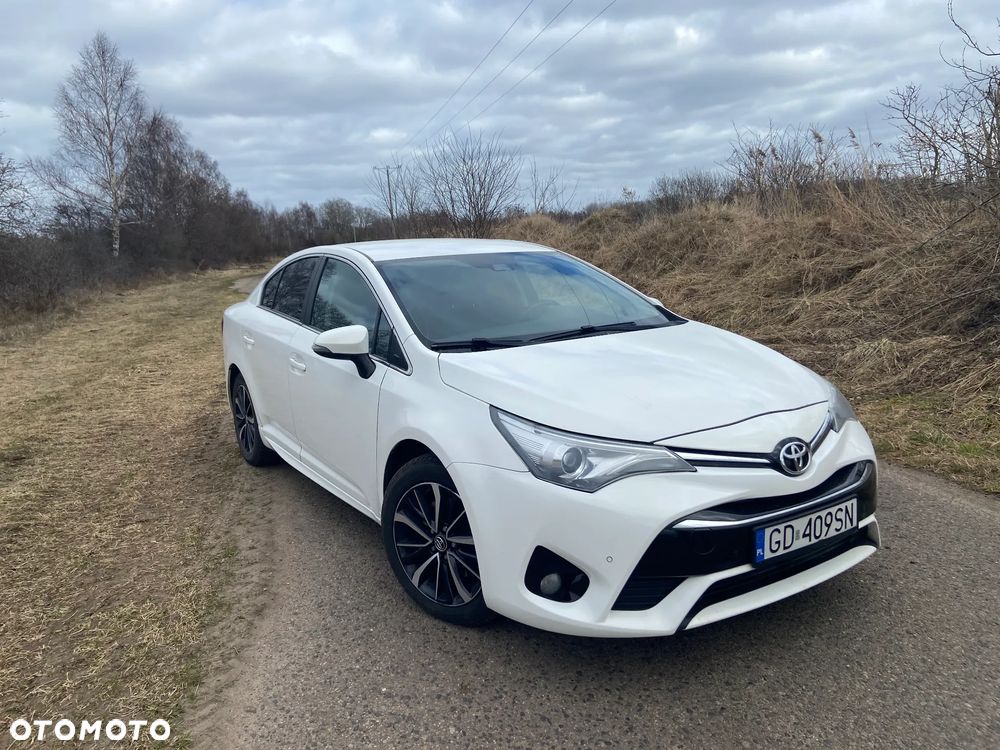 Toyota Avensis 2.0 D-4D Premium - 2