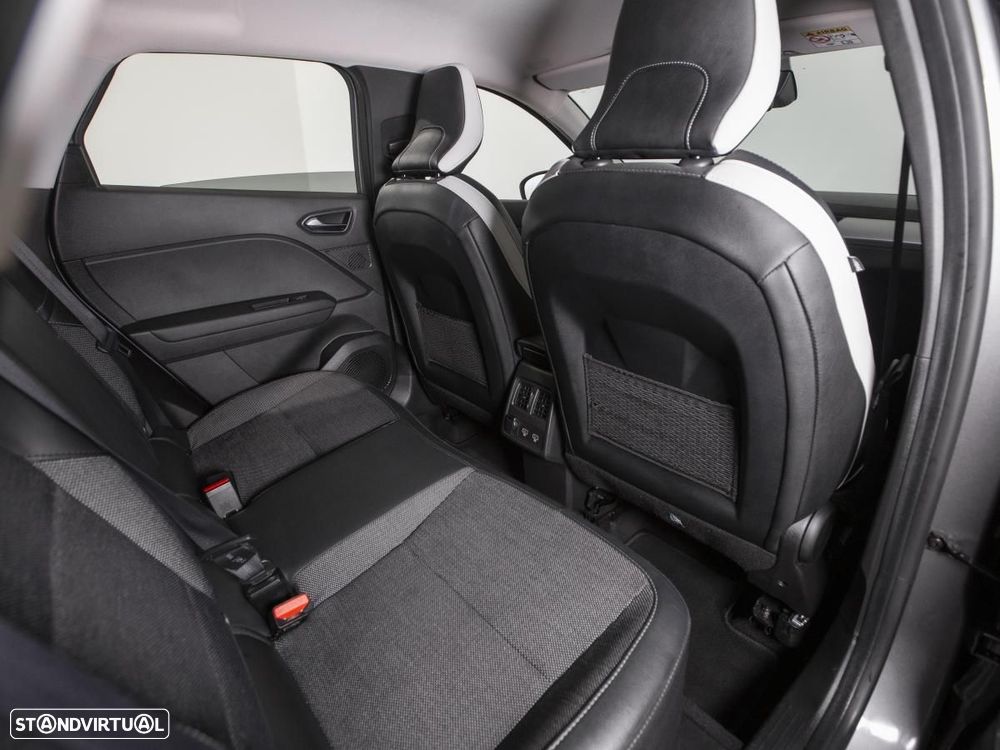 Renault Captur 1.0 TCe Techno Bi-Fuel - 11