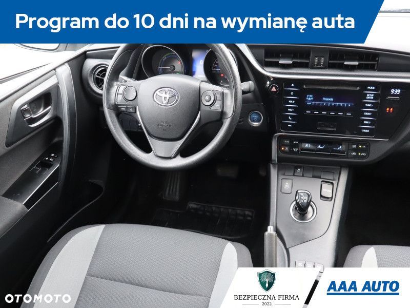 Toyota Auris - 8