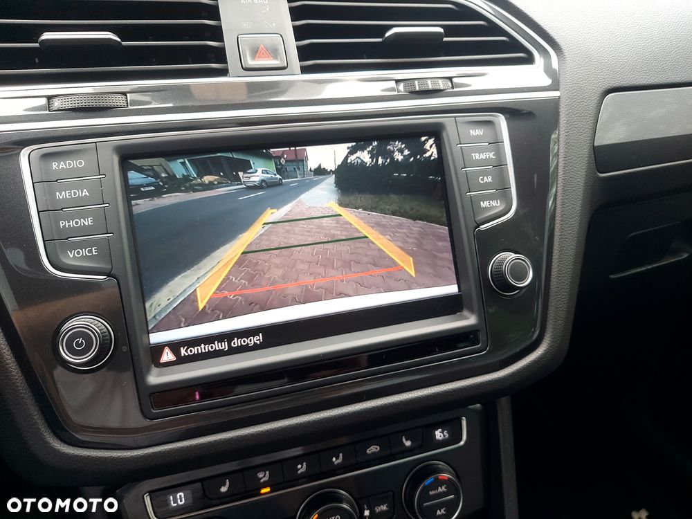 Volkswagen Tiguan 2.0 TDI SCR 4MotION DSG R-Line - 12