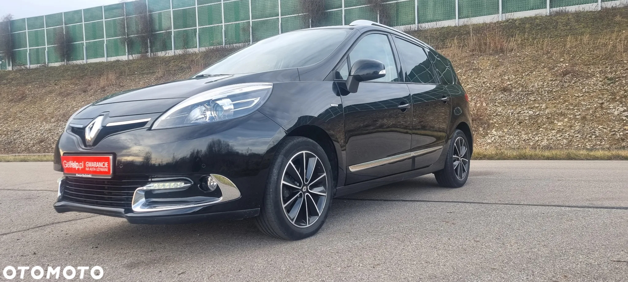 Renault Grand Scenic ENERGY TCe 130 BOSE EDITION - 9