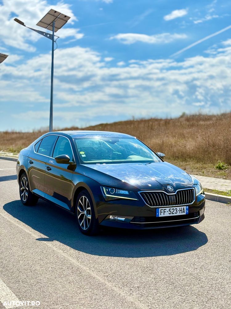 Skoda Superb 2.0 TDI DSG Active - 3