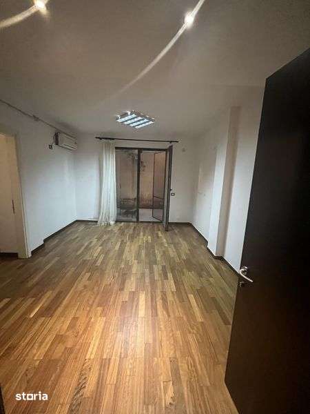 Inchiriez apartament 2 camere - spatiu parter Unirii — fotografia 1